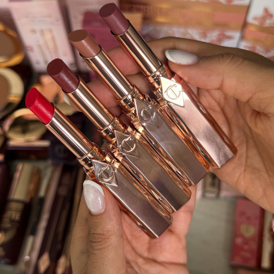 Charlotte Tilbury Liquid Found - Luxury Skincare Kit 评论和价格